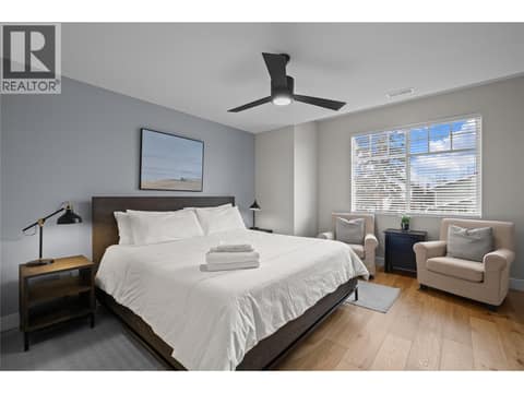 Fourth bedroom with is own ensuite at 2050 Long Street, Kelowna South