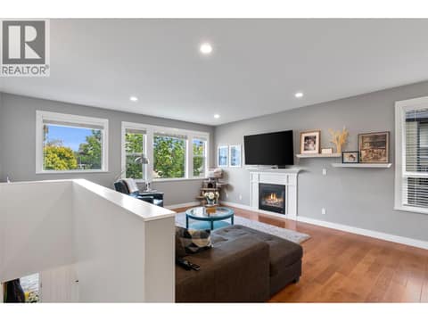 Photo 2 of 158 Fernie Place, South Kamloops