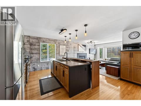 Photo 10 of 339 5TH Avenue Unit# 1, Golden