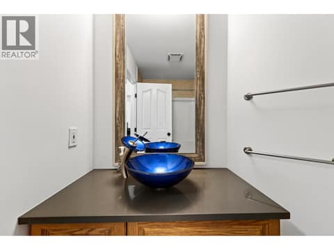 Photo 31 of 339 5TH Avenue Unit# 1, Golden