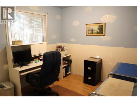 Photo 11 of 1233 Hook Drive, Batchelor Heights, Kamloops