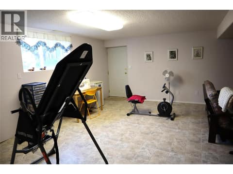 Photo 16 of 1233 Hook Drive, Batchelor Heights, Kamloops