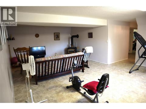 Photo 18 of 1233 Hook Drive, Batchelor Heights, Kamloops