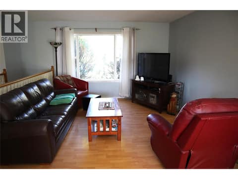 Photo 8 of 1233 Hook Drive, Batchelor Heights, Kamloops