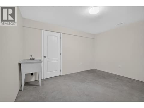 Photo 45 of 330 Woodwind Court, Glenmore, Kelowna
