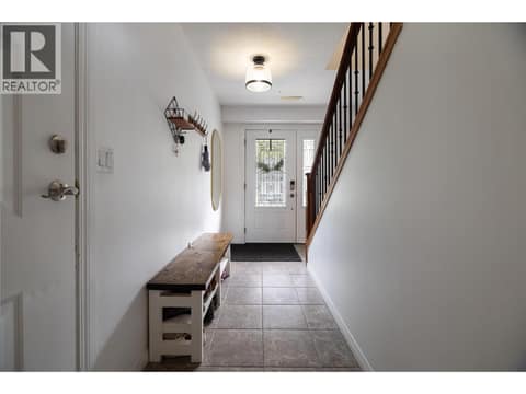 Photo 11 of 3945 Highland Park Crescent, Armstrong/ Spall.