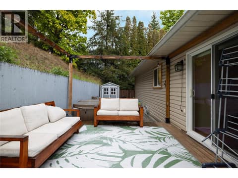 Photo 20 of 3945 Highland Park Crescent, Armstrong/ Spall.