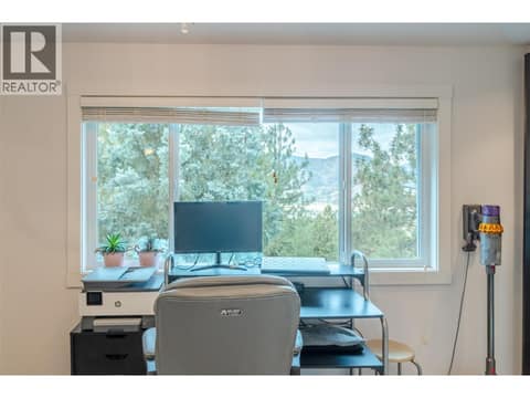 Photo 31 of 138 Evergreen Crescent, Wiltse/Valleyview, Penticton