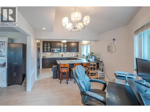 Photo 32 of 138 Evergreen Crescent, Wiltse/Valleyview, Penticton