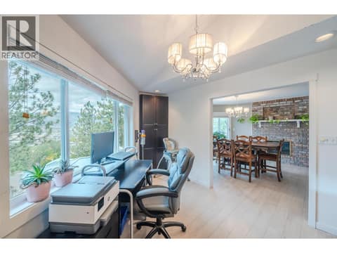 Photo 33 of 138 Evergreen Crescent, Wiltse/Valleyview, Penticton