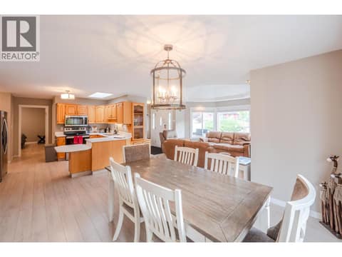 Photo 8 of 138 Evergreen Crescent, Wiltse/Valleyview, Penticton