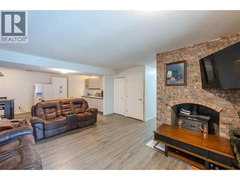 Photo 89 of 138 Evergreen Crescent, Wiltse/Valleyview, Penticton