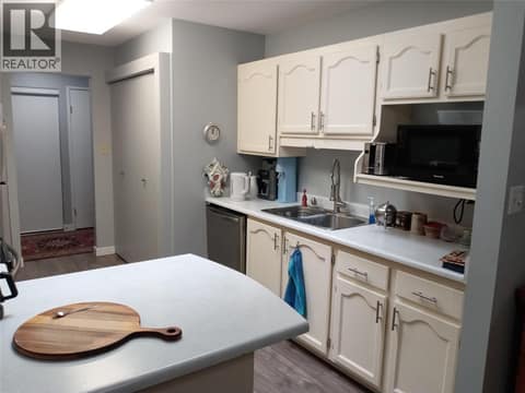 Photo 2 of 272 Green Avenue Unit# 401, Main South, Penticton