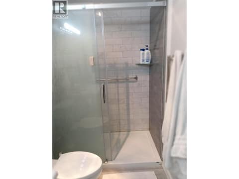 Photo 8 of 272 Green Avenue Unit# 401, Main South, Penticton