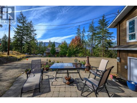 Carriage house patio at 4405 Ottley Road, Lake Country South West