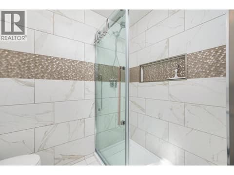 Ensuite bathroom - main home at 4405 Ottley Road, Lake Country South West
