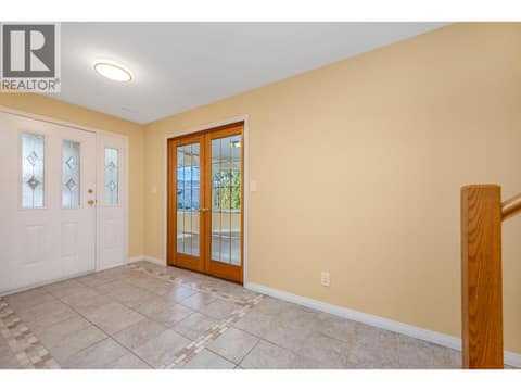 Front entry main home at 4405 Ottley Road, Lake Country South West