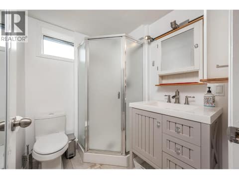 Lower level bathroom at 4405 Ottley Road, Lake Country South West