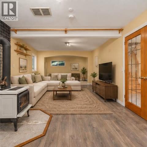 Virtually staged at 4405 Ottley Road, Lake Country South West