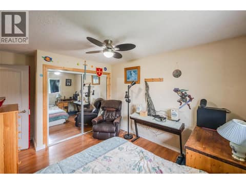 Main Floor Bedroom at 5467 Sawmill Road, Oliver Rural