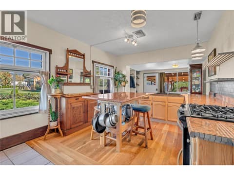 Photo 8 of 235 Middle Bench Road N, Uplands/Redlands, Penticton