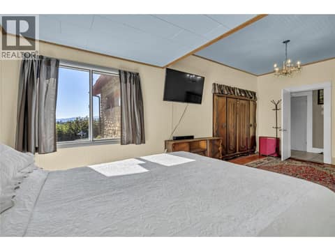 Photo 16 of 235 Middle Bench Road N, Uplands/Redlands, Penticton