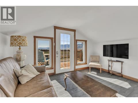 Photo 18 of 235 Middle Bench Road N, Uplands/Redlands, Penticton