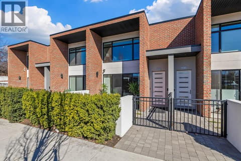 Photo 1 of 994 Guisachan Road, Kelowna South