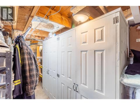 Photo 23 of 905 MUNRO Street, South Kamloops