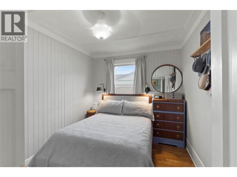 2nd Bedroom at 905 MUNRO Street, South Kamloops