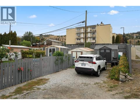 Photo 35 of 905 MUNRO Street, South Kamloops