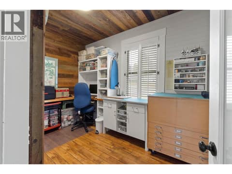 3rd Bedroom/Hobby Room at 905 MUNRO Street, South Kamloops