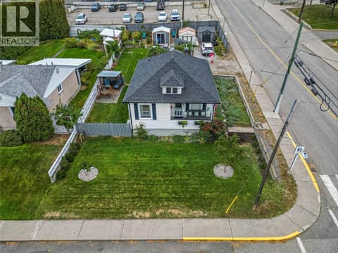 Photo 40 of 905 MUNRO Street, South Kamloops