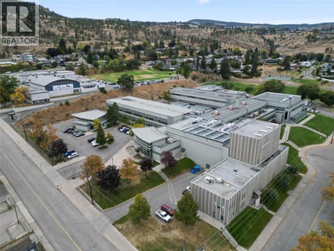 Photo 45 of 905 MUNRO Street, South Kamloops