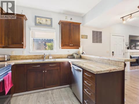 Photo 10 of 4300 44th Avenue Unit# 6, Osoyoos