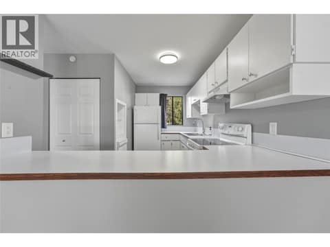 Photo 11 of 4100 24 Avenue Unit# 103, South Vernon