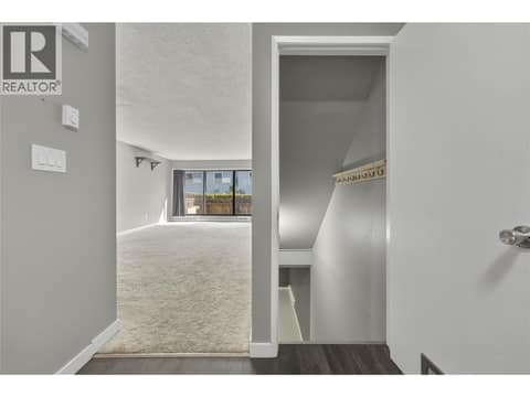 Photo 5 of 4100 24 Avenue Unit# 103, South Vernon