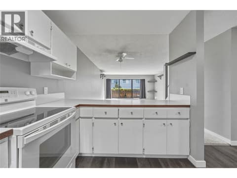 Photo 9 of 4100 24 Avenue Unit# 103, South Vernon