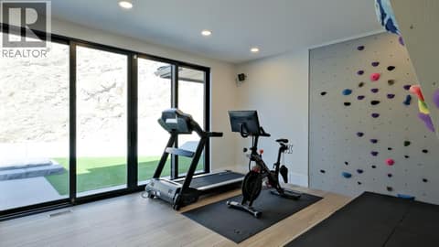 Photo 12 of 740 Pinehaven Court, Glenmore, Kelowna