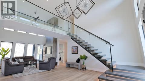 Photo 4 of 740 Pinehaven Court, Glenmore, Kelowna