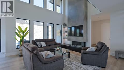 Photo 5 of 740 Pinehaven Court, Glenmore, Kelowna