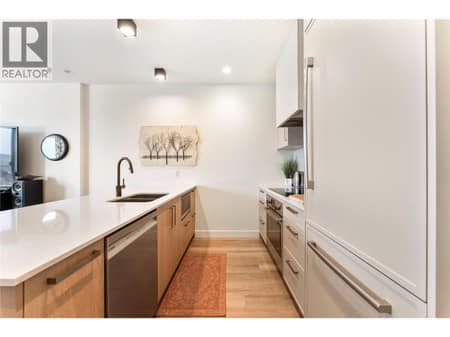 Photo 6 of 3340 Lakeshore Road Unit# 1003, Lower Mission, Kelowna