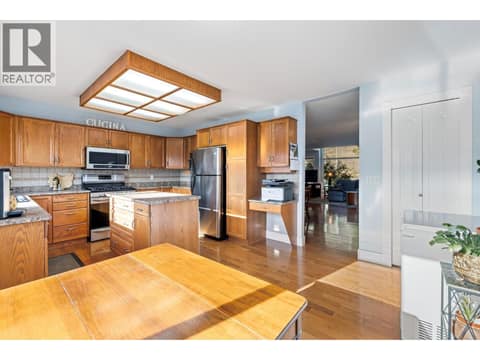Photo 11 of 479 Glen Pine Court, North Glenmore, Kelowna