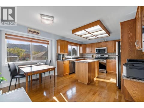 Photo 9 of 479 Glen Pine Court, North Glenmore, Kelowna