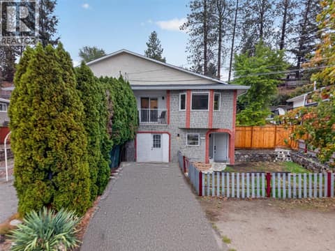Photo 2 of 2942 McAllister Road, Glenrosa, West Kelowna