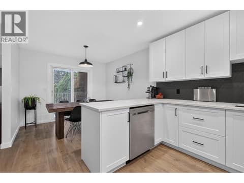 Photo 5 of 2942 McAllister Road, Glenrosa, West Kelowna