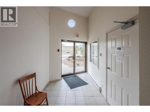 2nd entrance at 650 MCKINNEY Road Unit# 325, Oliver