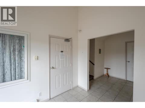 2nd entrance at 650 MCKINNEY Road Unit# 325, Oliver