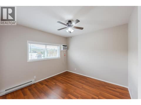 Bedroom at 650 MCKINNEY Road Unit# 325, Oliver