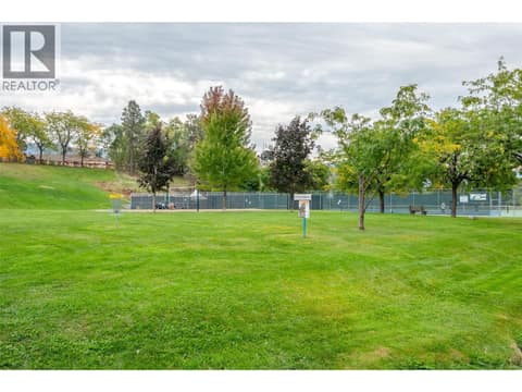 Community park at 650 MCKINNEY Road Unit# 325, Oliver